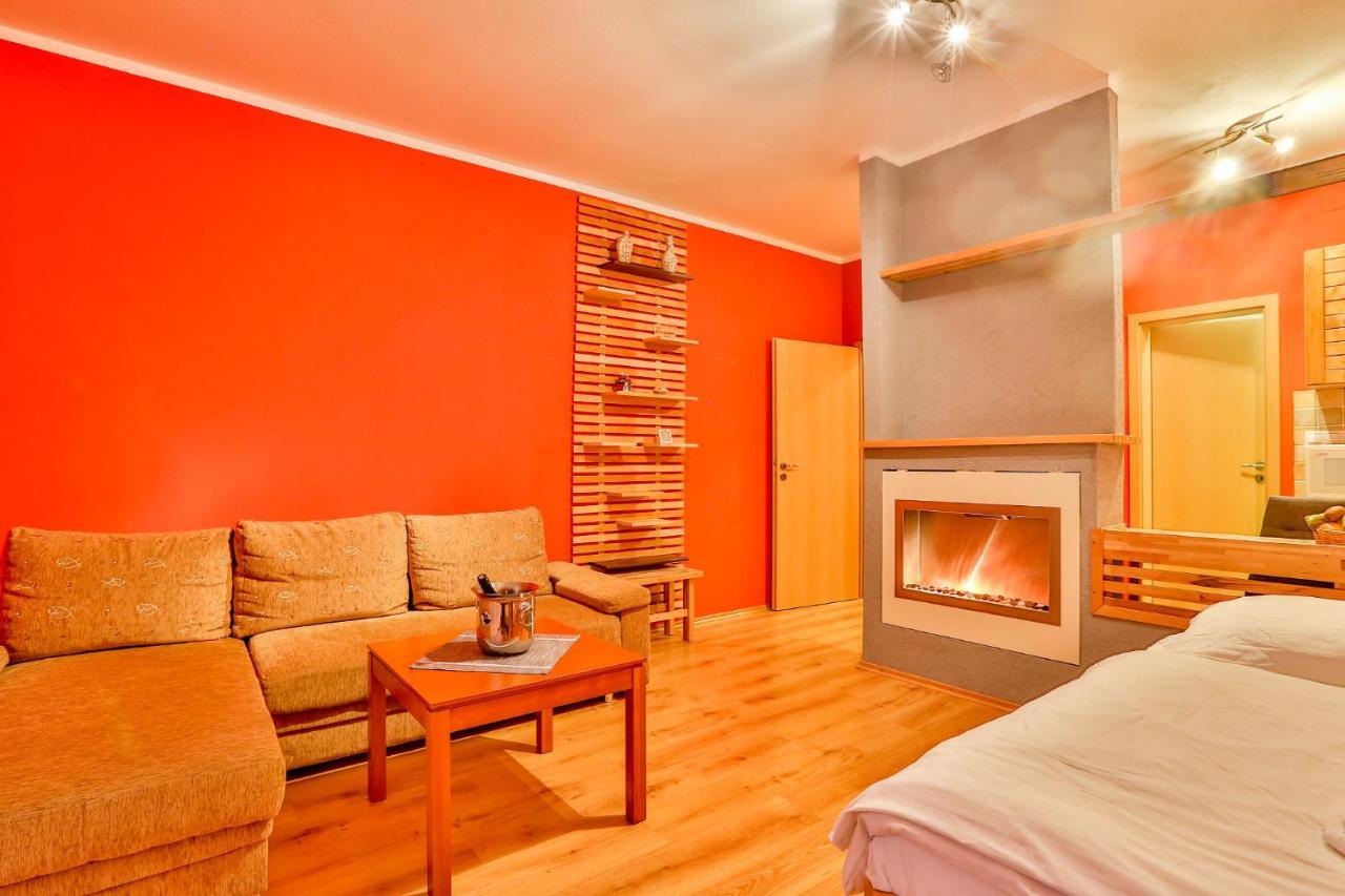 روجومبيروك Apartmanovy Dom Fatrapark 1 S Wellness - Hlavna Recepcia المظهر الخارجي الصورة