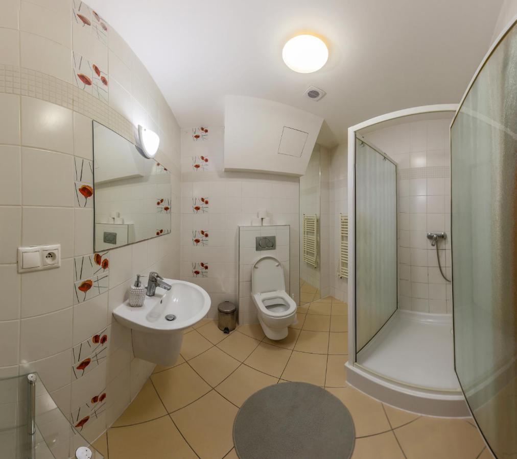 روجومبيروك Apartmanovy Dom Fatrapark 1 S Wellness - Hlavna Recepcia المظهر الخارجي الصورة