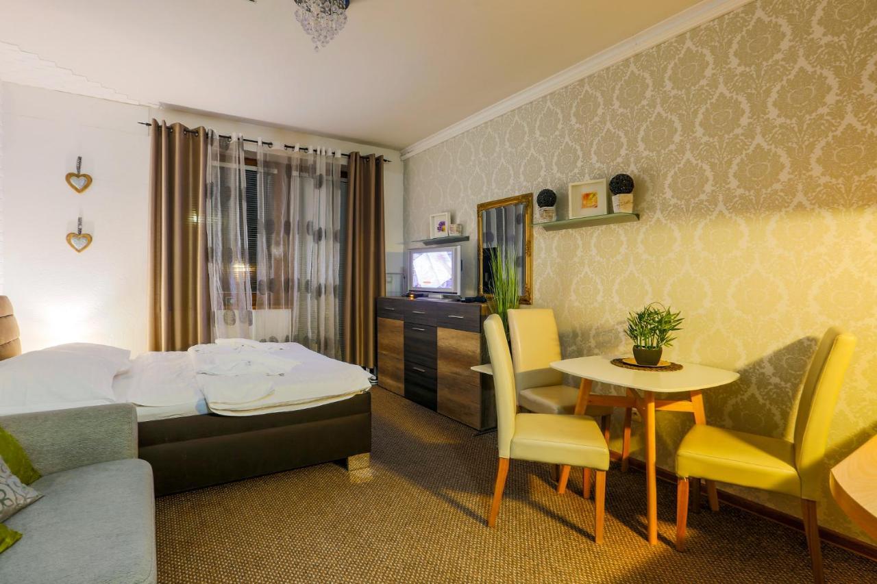 روجومبيروك Apartmanovy Dom Fatrapark 1 S Wellness - Hlavna Recepcia المظهر الخارجي الصورة